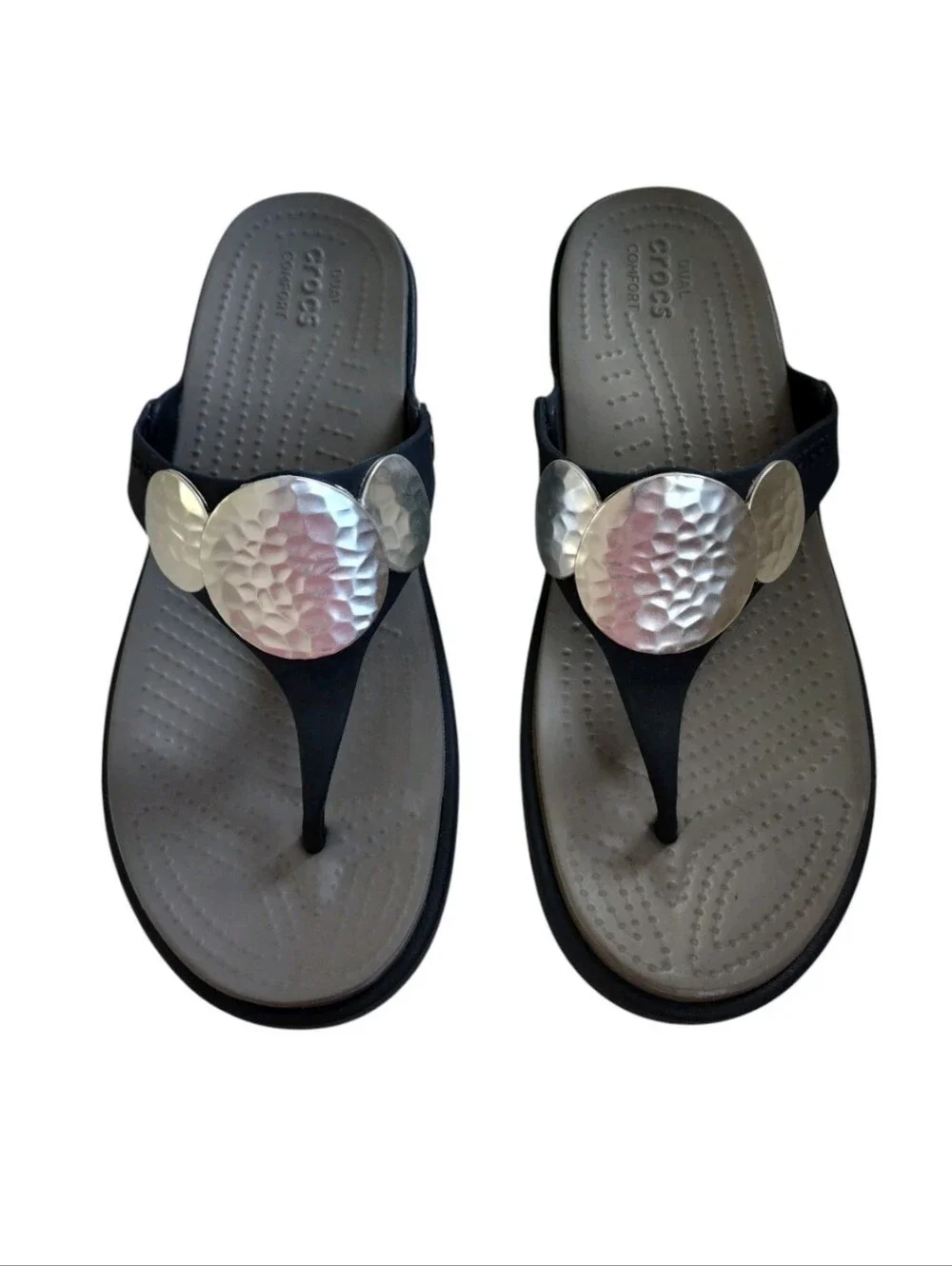 Crocs Women Sanrah Hammered Circle Wedge Flip Flops Size 10 Navy Grey Metallic